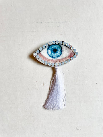 WhiteTassel Eye Brooch/Ornament