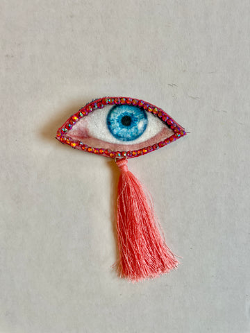 Peach Tassel Eye Brooch/Ornament